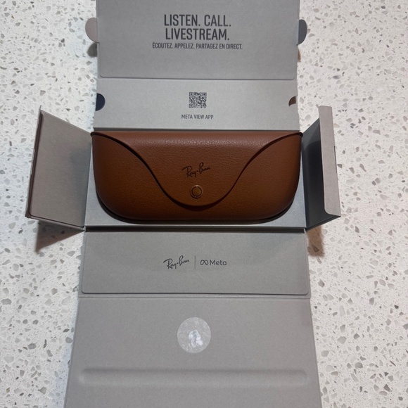 Ray Ban Meta AI Men’s Glasses - Regular Size - POLARIZED - Picture 1 of 7